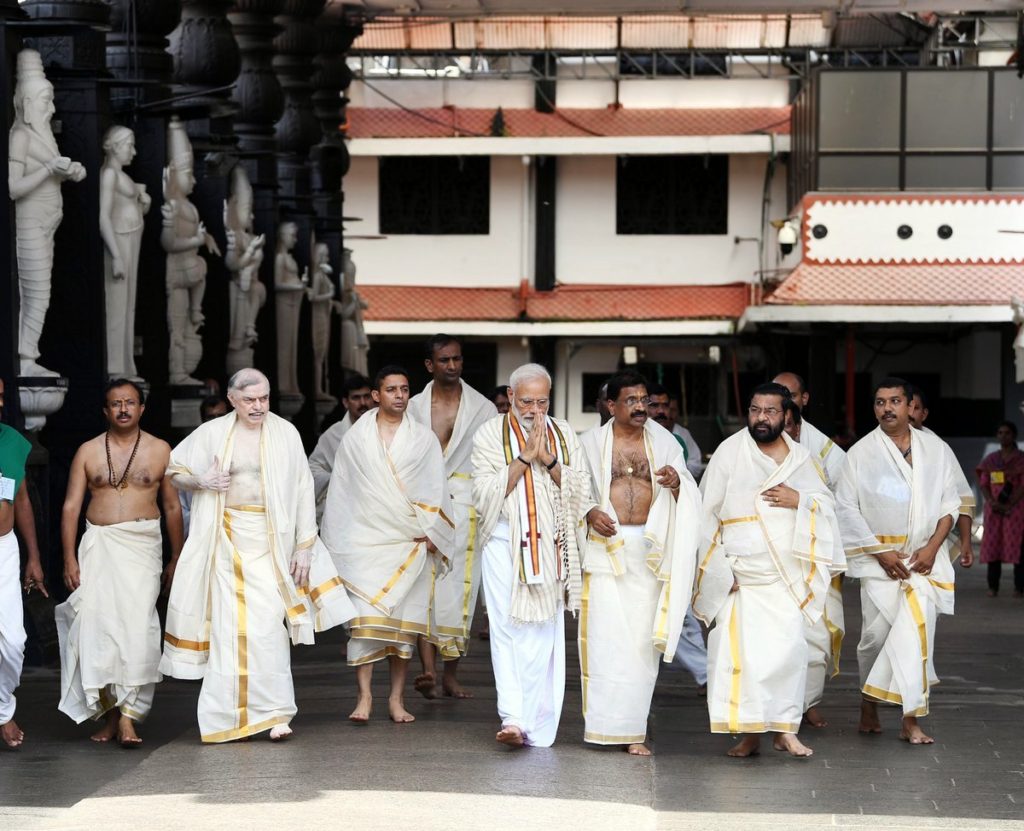 PM Narendra Modi visits Guruvayoor Temple Photos 001 - Kerala9.com