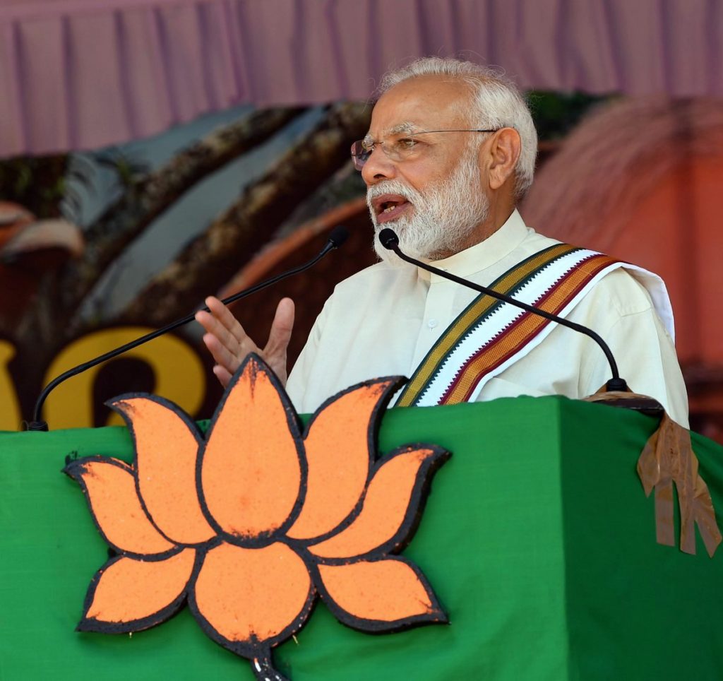 PM Narendra Modi visits Guruvayoor Temple Photos 005 - Kerala9.com