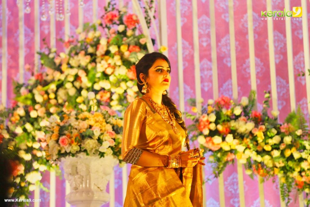 Vishnu Priya Wedding Reception Photos 0310 102 - Kerala9.com