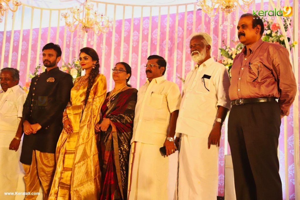Vishnu Priya Wedding Reception Photos 0310 117 - Kerala9.com