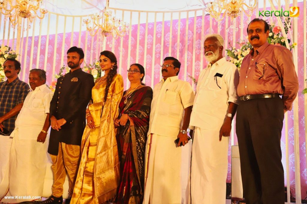 Vishnu Priya Wedding Reception Photos 0310 119 - Kerala9.com