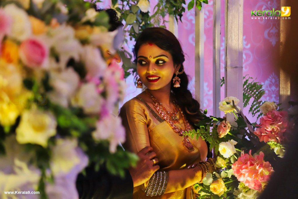 Vishnu Priya Wedding Reception Photos 0310 176 - Kerala9.com