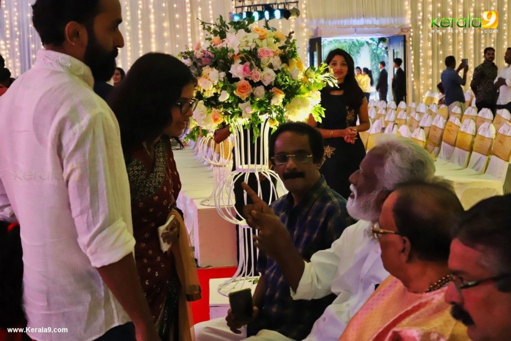 Vishnu Priya Wedding Reception Photos 0310 19 - Kerala9.com