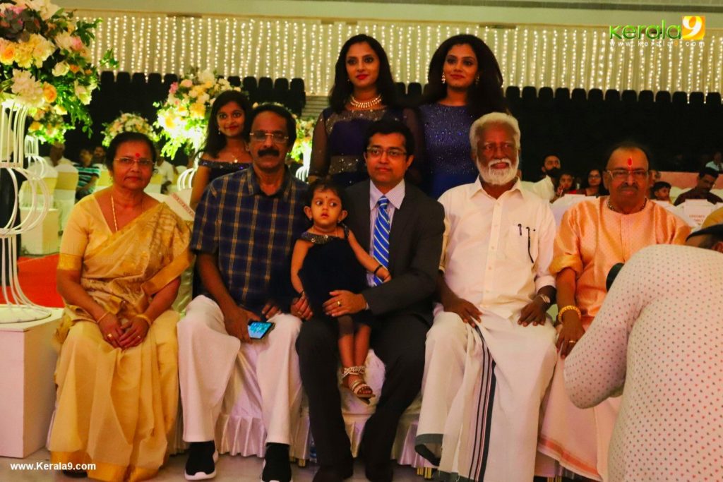 Vishnu Priya Wedding Reception Photos 0310 37 - Kerala9.com