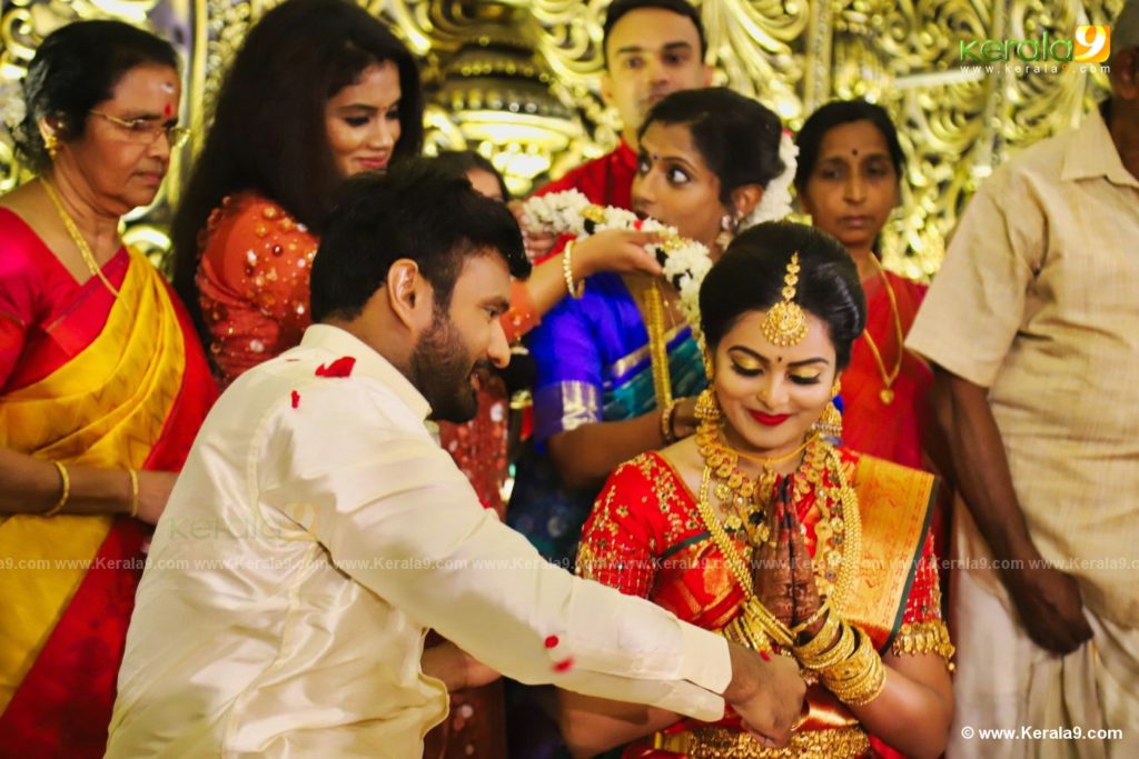 vishnu priya marriage photos 049 - Kerala9.com