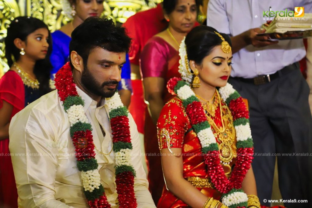 vishnu priya marriage photos 056 - Kerala9.com