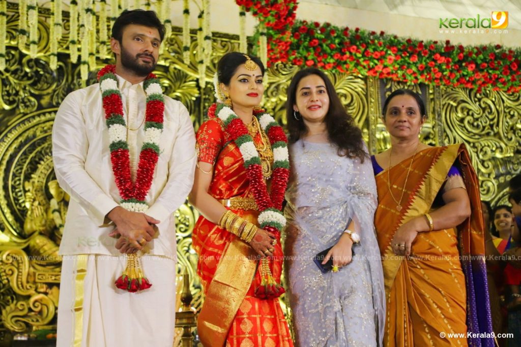 vishnu priya marriage photos 132 - Kerala9.com