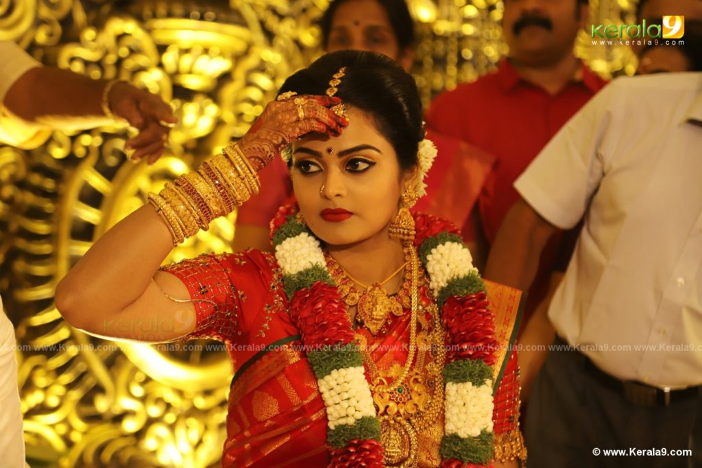 vishnu priya wedding photos 002 - Kerala9.com