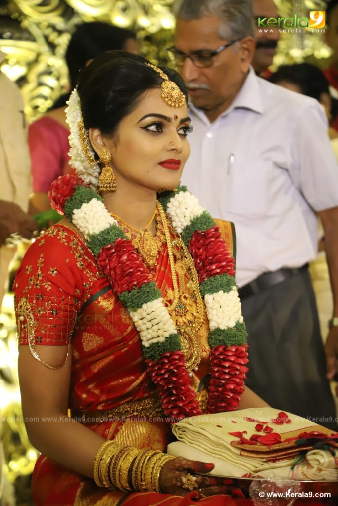 vishnu priya wedding photos 010 - Kerala9.com