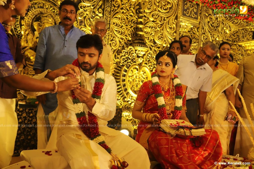vishnu priya wedding photos - Kerala9.com
