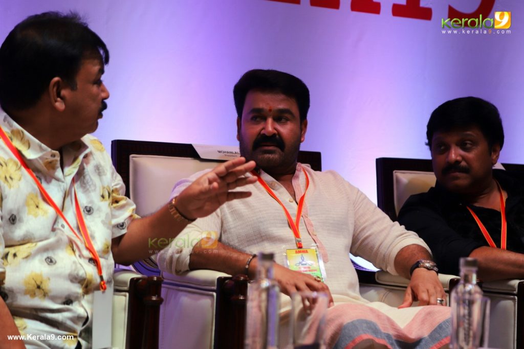 Mohanlal at amma meeting 2019 photos 55 - Kerala9.com