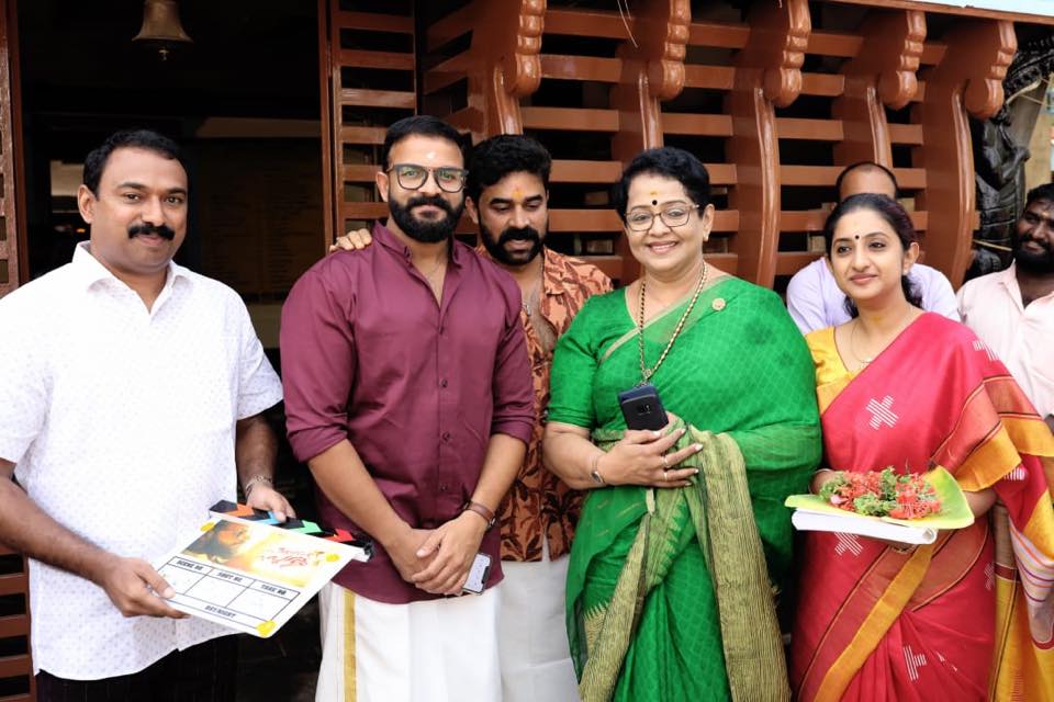 Thrissur Pooram Movie Pooja Photos 3 - Kerala9.com