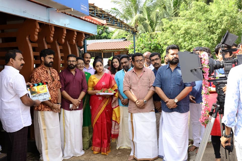 Thrissur Pooram Movie pooja photos 004 - Kerala9.com