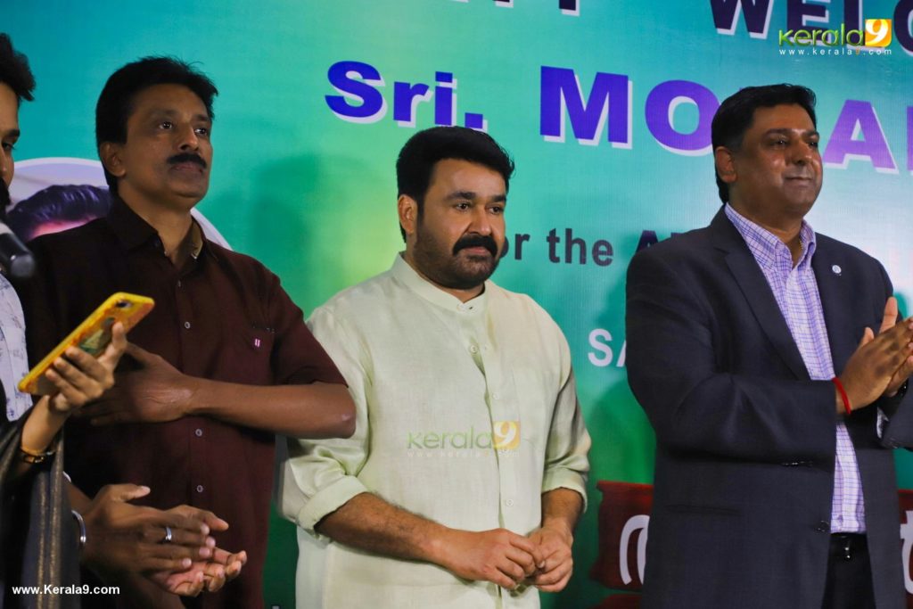 Mohanlal at Aniyan Kunjum Thannalayathu Audio Launch Photos 010