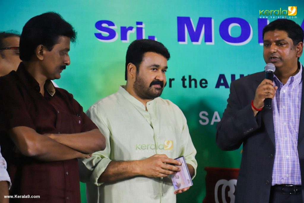 Mohanlal at Aniyan Kunjum Thannalayathu Audio Launch Photos 011