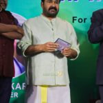 Mohanlal at Aniyan Kunjum Thannalayathu Audio Launch Photos 012