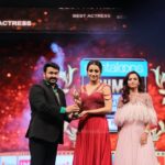 mohanlal and trisha at siima awards 2019 photos 100