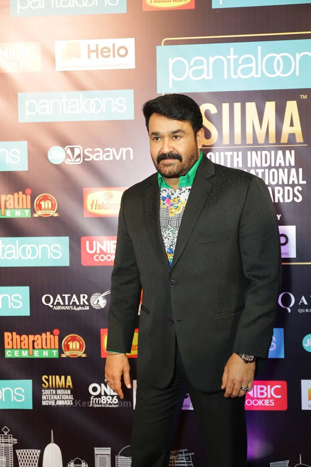 mohanlal at siima film awards 2019 pictures 004