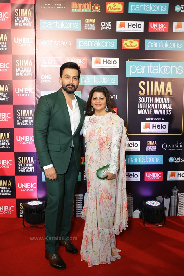 prithviraj and wife at siima awards 2019 photos 054