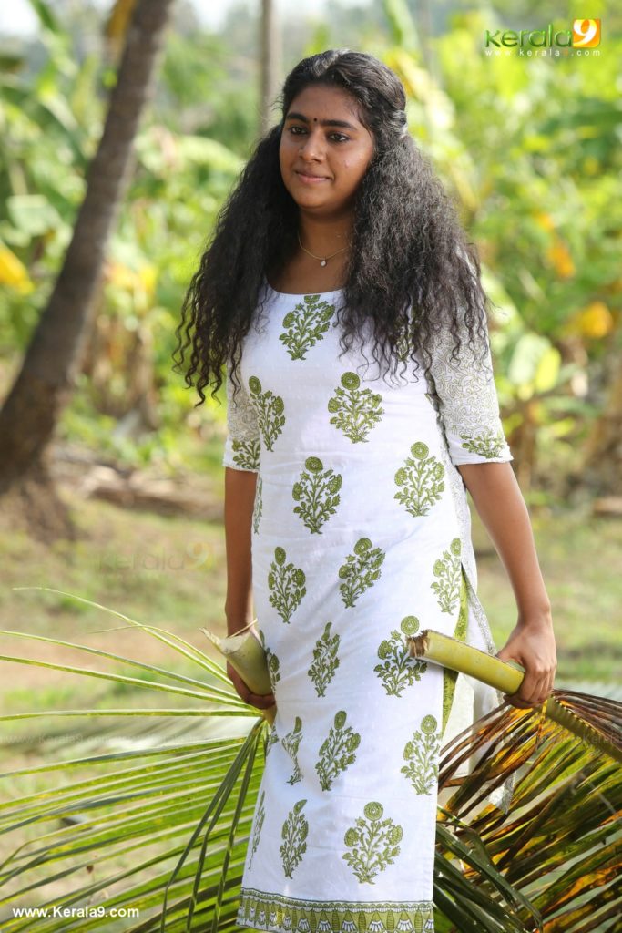 actress nimisha sajayan in 41 malayalam movie photos 018