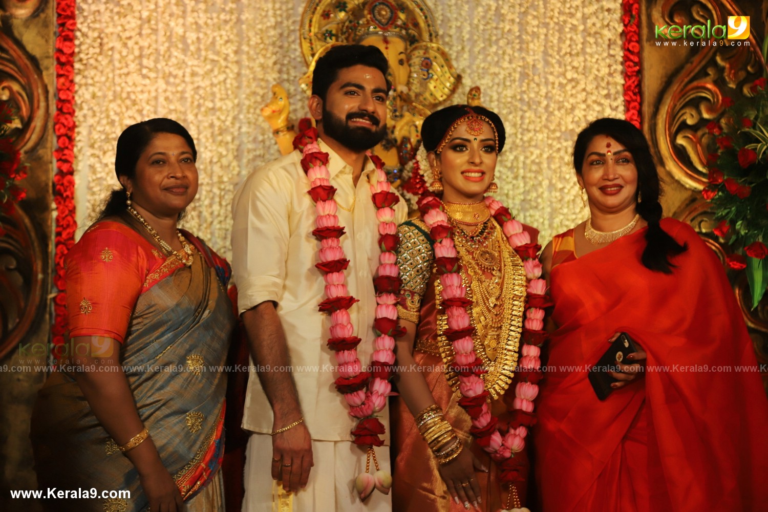 Actress Mahalakshmi Wedding Photos 070 - Kerala9.com