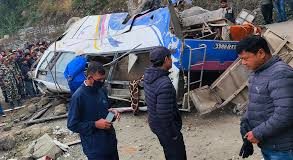 bus toppled in Nepal