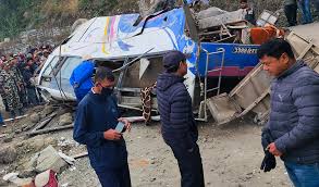 bus toppled in Nepal