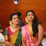 vinduja menon and daughter at actress mahalakshmi marriage photos 001
