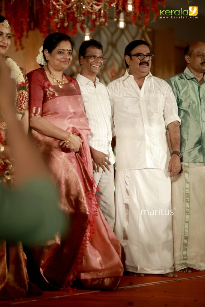 maniyan pillai raju son wedding photos