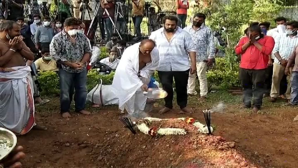 Meghana Raj Husband Chiranjeevi Sarja Funeral Photos 018