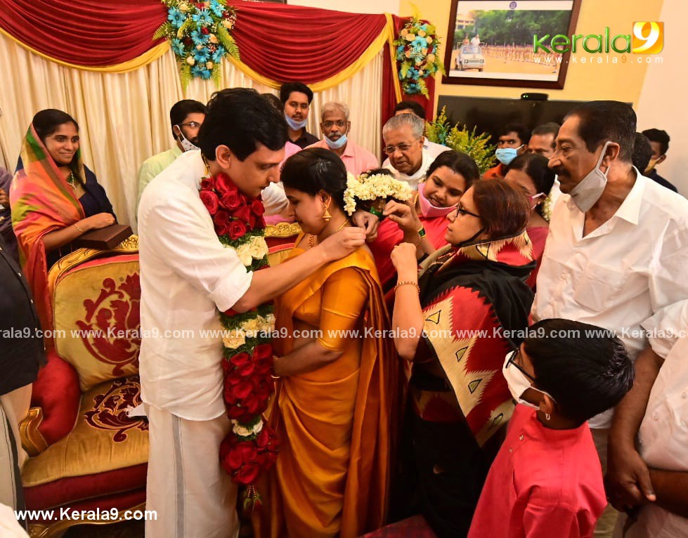 pinarayi vijayan daughter marriage photos 005