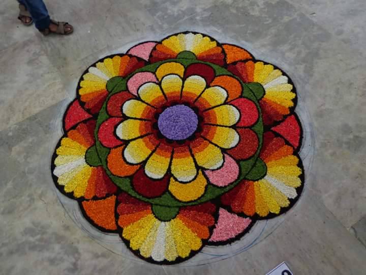 onam pookalam designs photos 0993 19