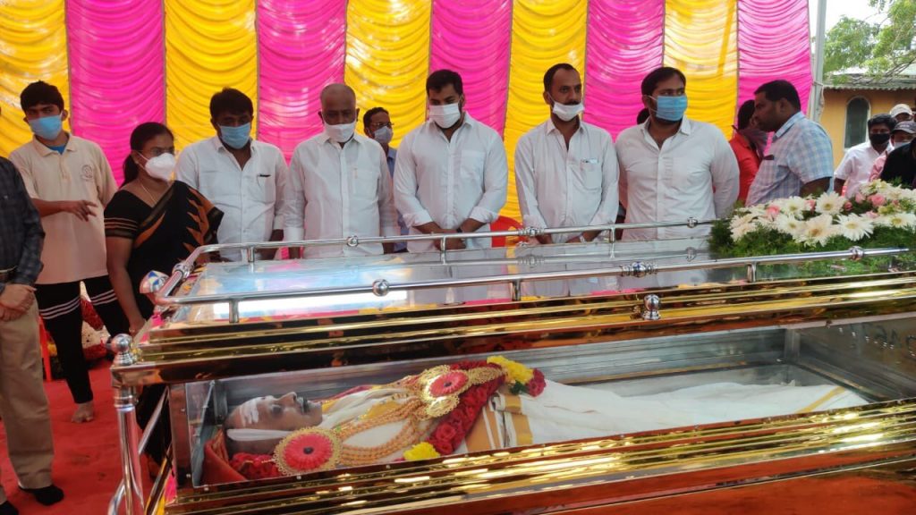 sp balasubramaniam funeral photos - Kerala9.com