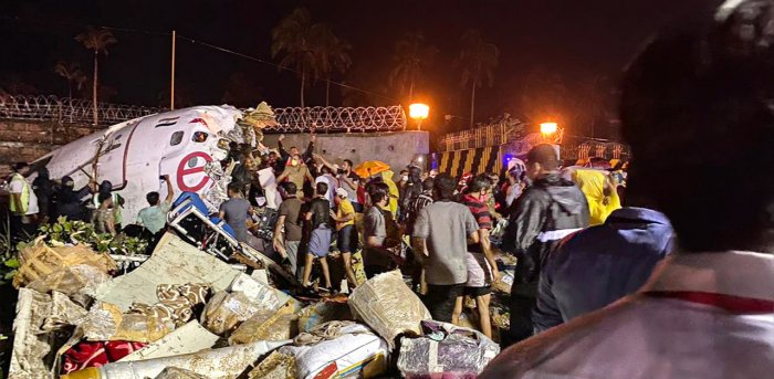 Karipur plane crash - Kerala9.com Karipur plane crash - Kerala9.com