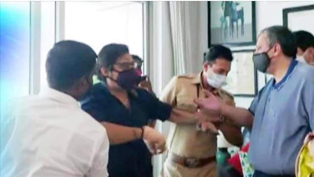 arnab goswami arrest 1 - Kerala9.com