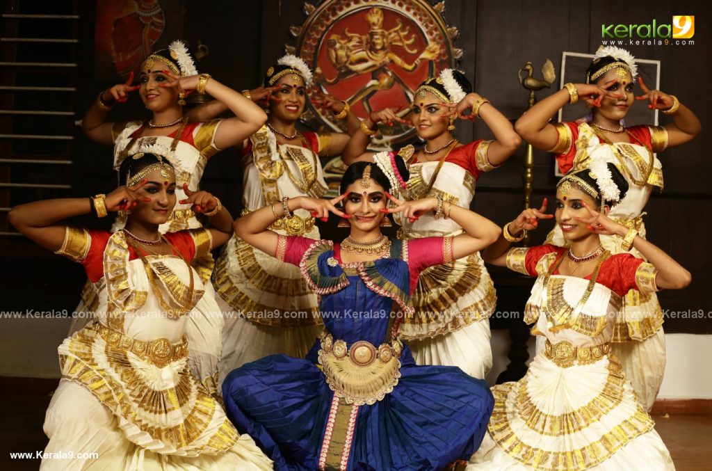 asha sarath daughter uthara movie Khedda stills 002 - Kerala9.com