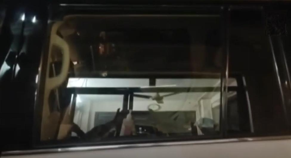 Attack on actor Kamal Haasan; One arrested 1 Kamal Hassan car attacked 2021 03 15 15 02 41 - Kerala9.com