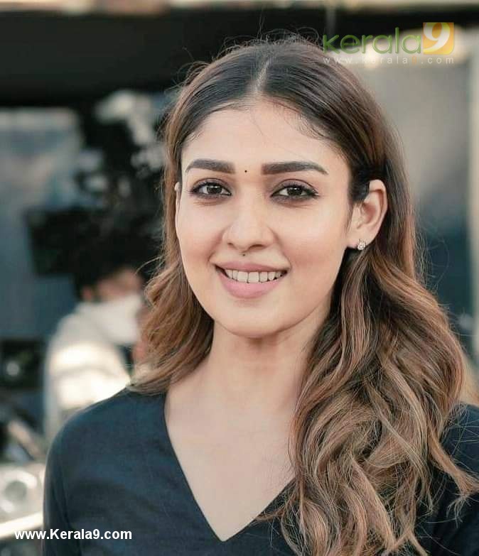 Nayanthara in Nizhal Malayalam Movie photos