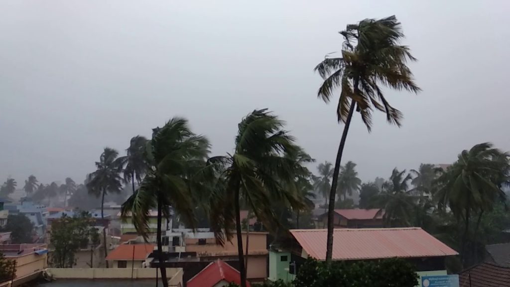 Strong wind kerala