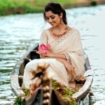 niranjana anoop latest photos in onam 2021 saree 003
