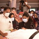 Chef Naushad Funeral daughter Performed the final rituals photos