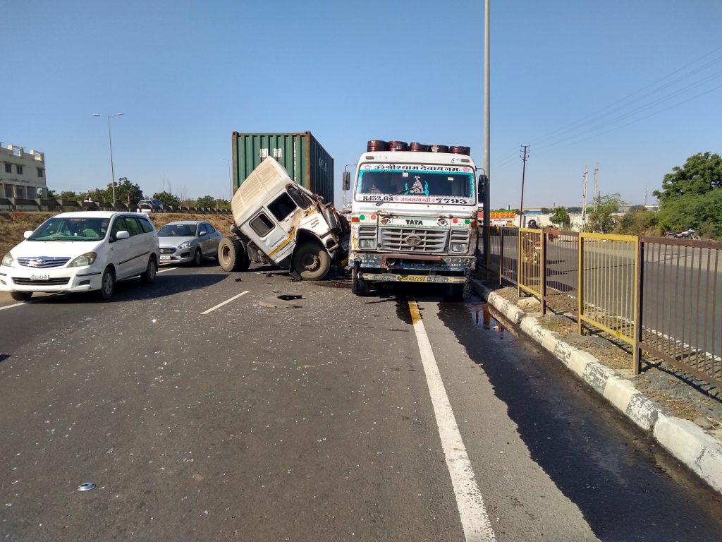 accident in Gujarat - Kerala9.com accident in Gujarat