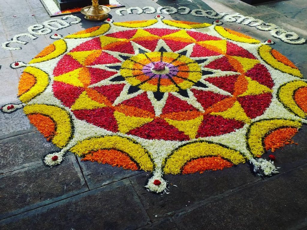 onam pookalam latest designs 004