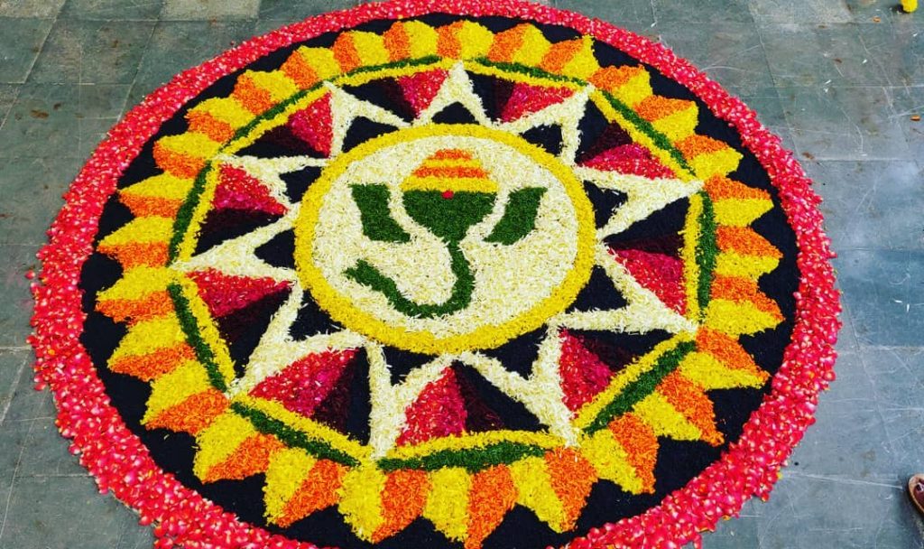 onam pookalam new designs 008