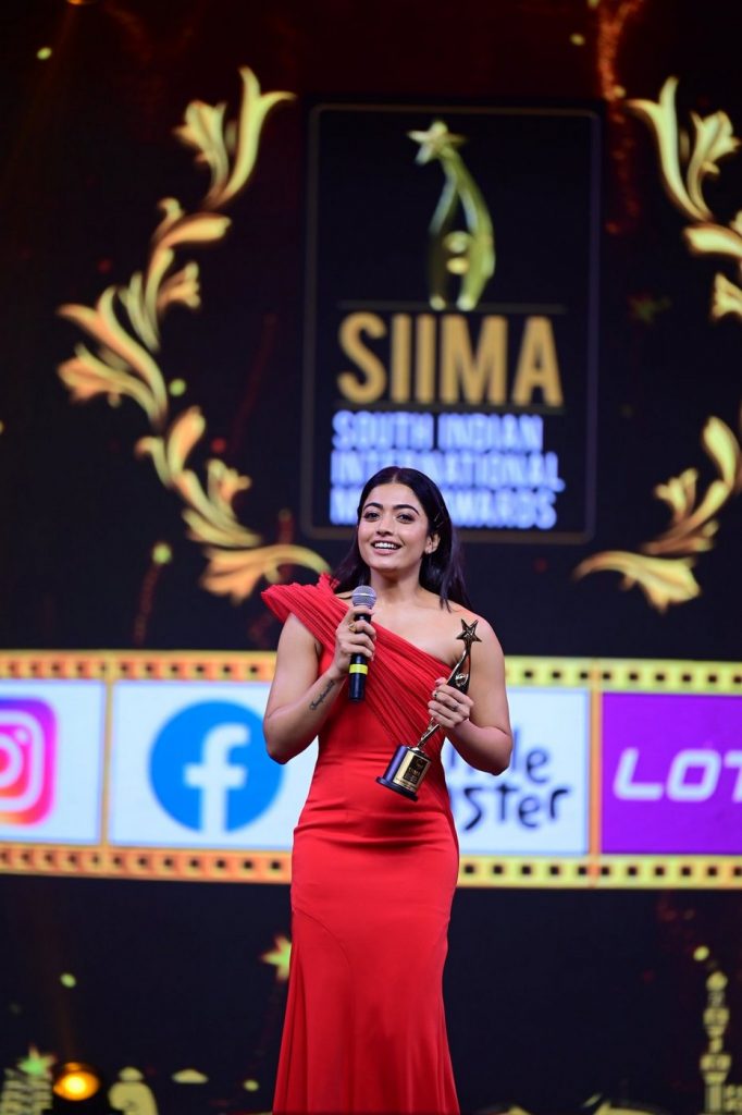 best actress Rashmika Mandanna at SIIMA 2021 photos