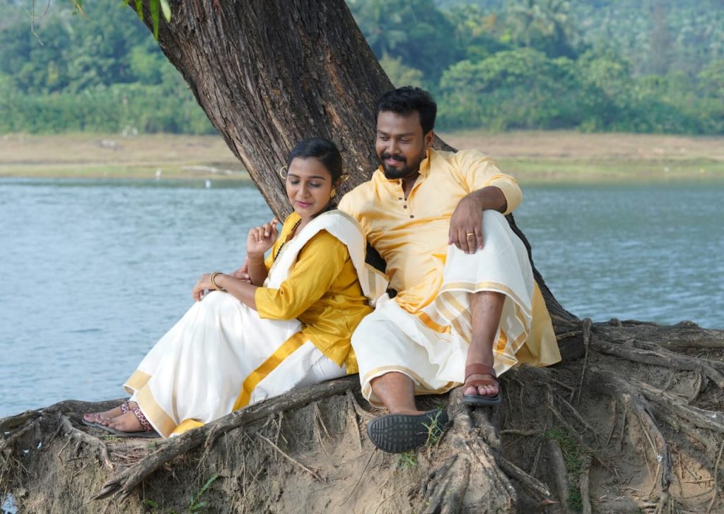 Vellaram Kunnile Velli Meenukal Movie photos 010