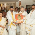 Chiranjeevi at Guruvayur Temple Photos 003