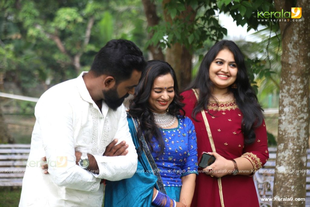 gowri krishnan engagement photos 004