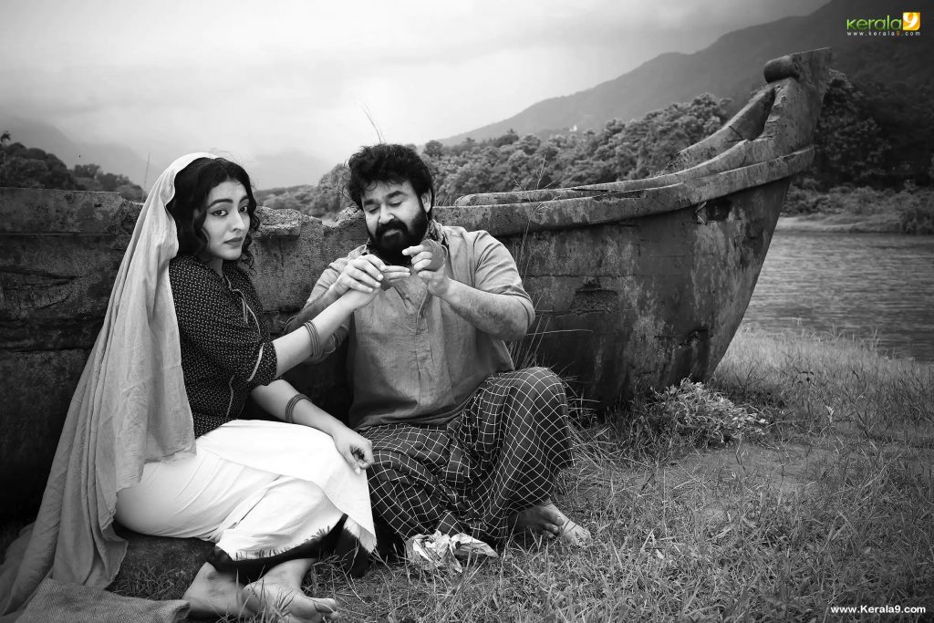 olavum theeravum mohanlal movie photos 001