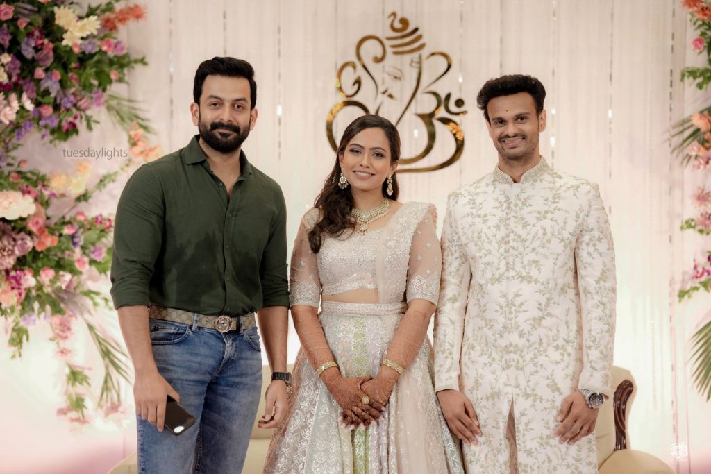 prithviraj sukumaran at Maryland Cinemas Visakh Subramaniam Wedding engagement photos 003